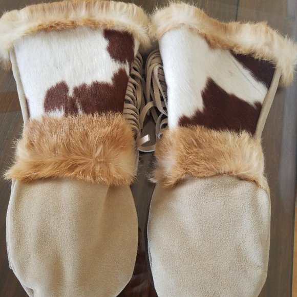 Astis Other - NEW - Astis Leather Mittens with cowhide & fur